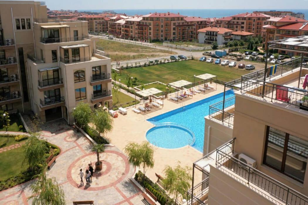 Patrick'S Apartments - Sorrento Sole Mare, Sveti Vlas Exterior foto